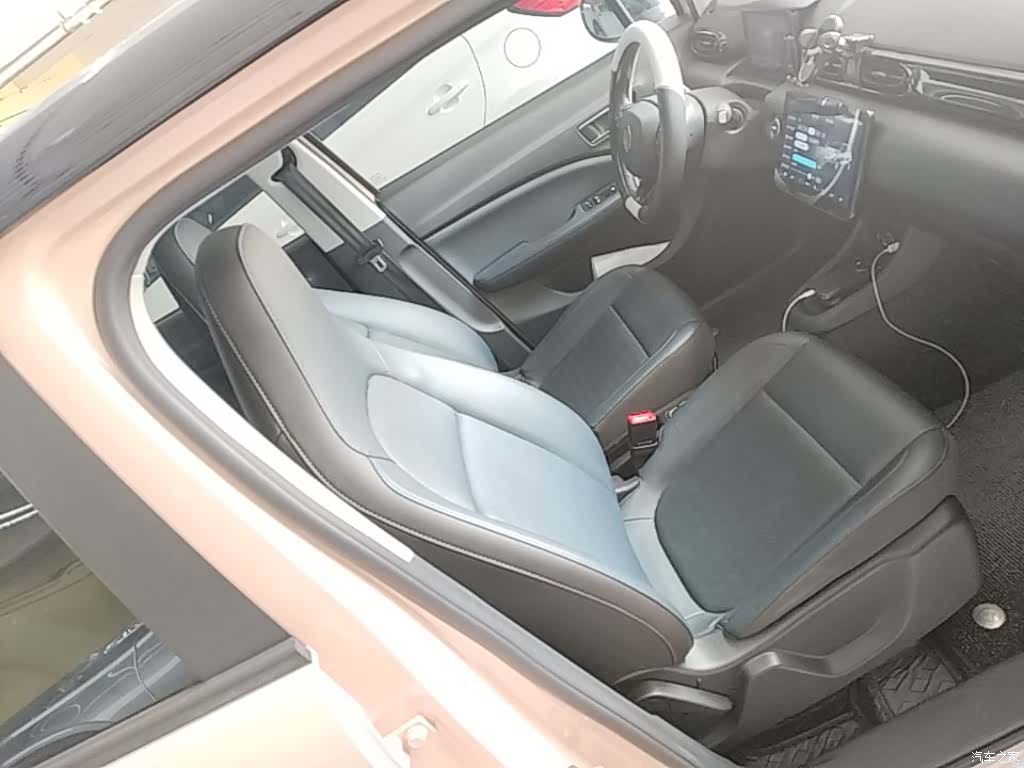 Leapmotor T03, 2022 25