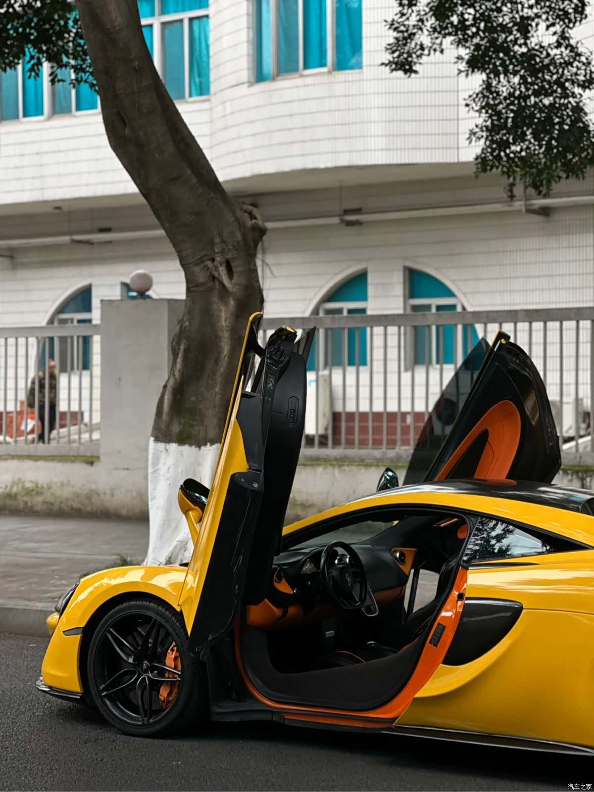 McLaren 570, 2016 9