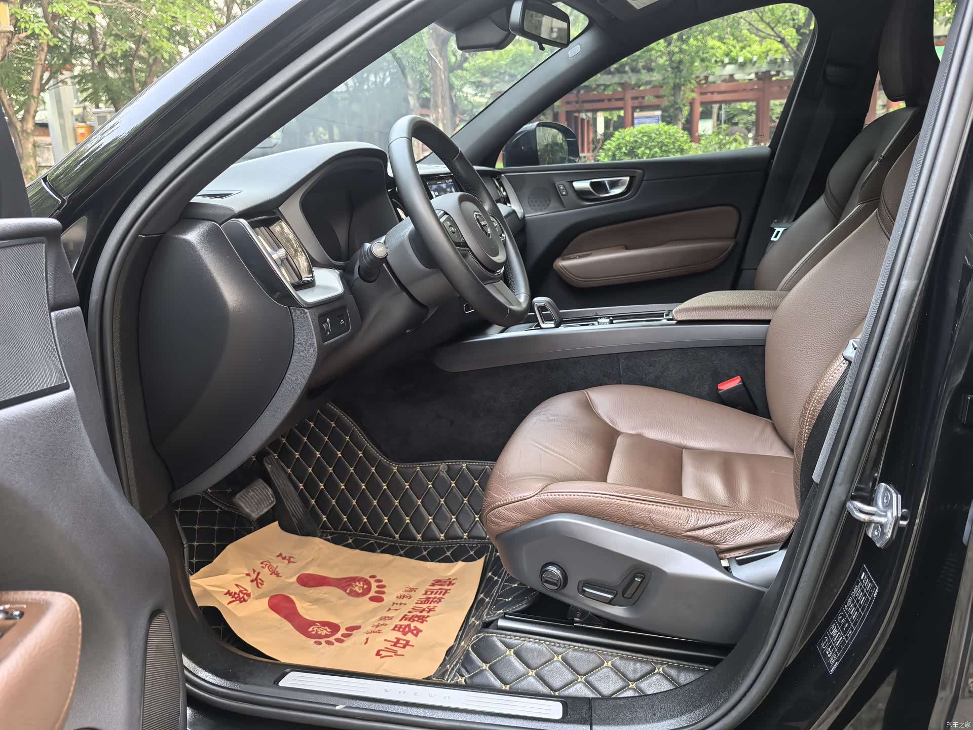 Volvo XC60, 2022 11