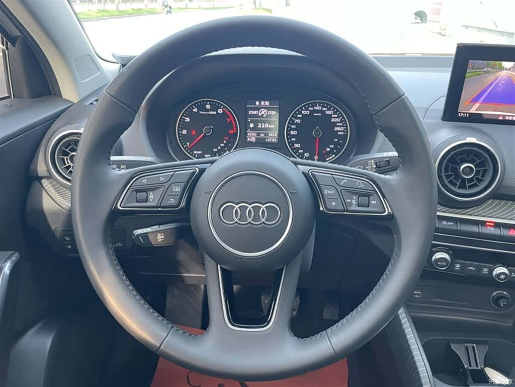 Audi Q2L, 2021 18