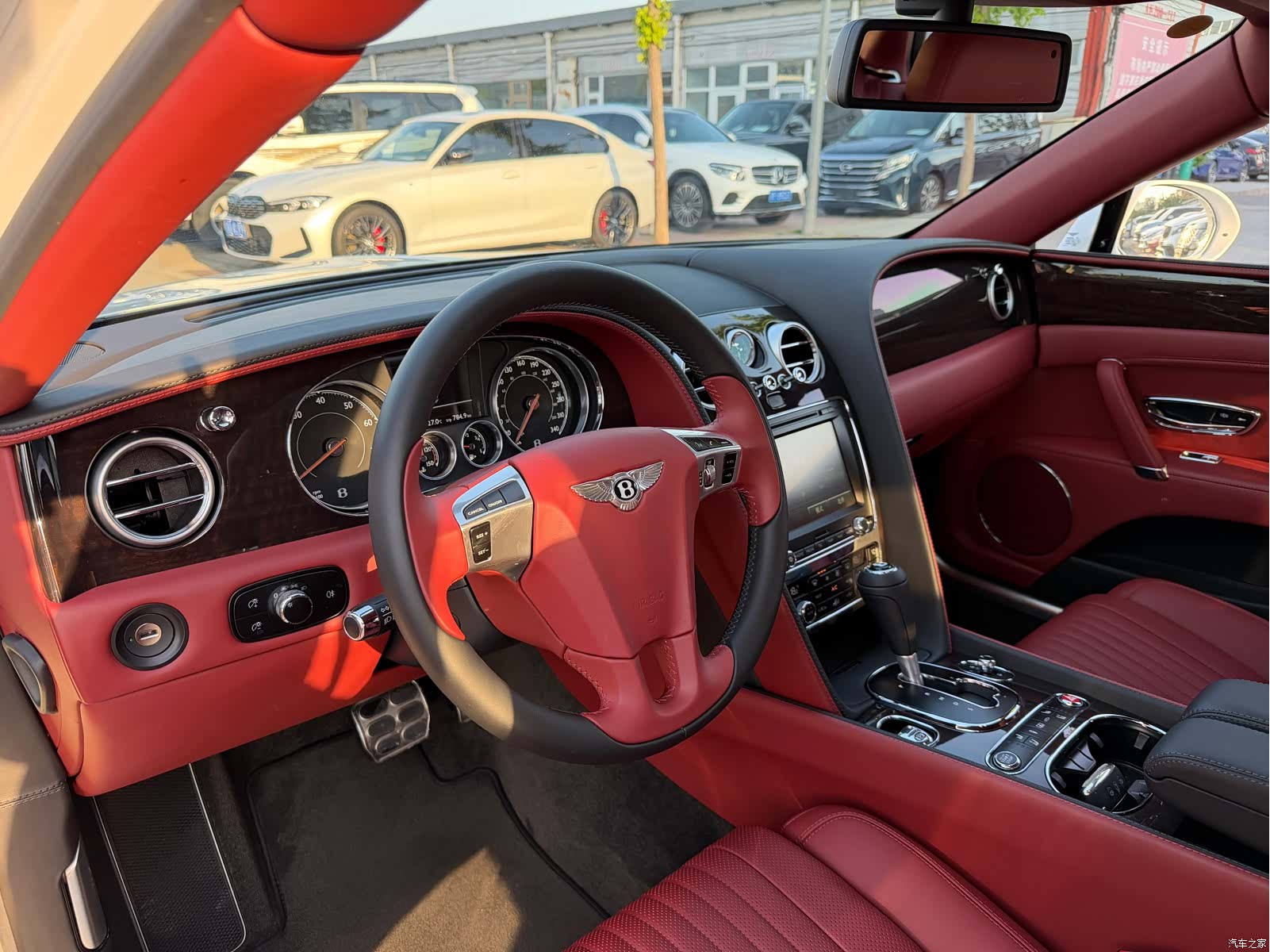 Bentley Flying Spur, 2017 8