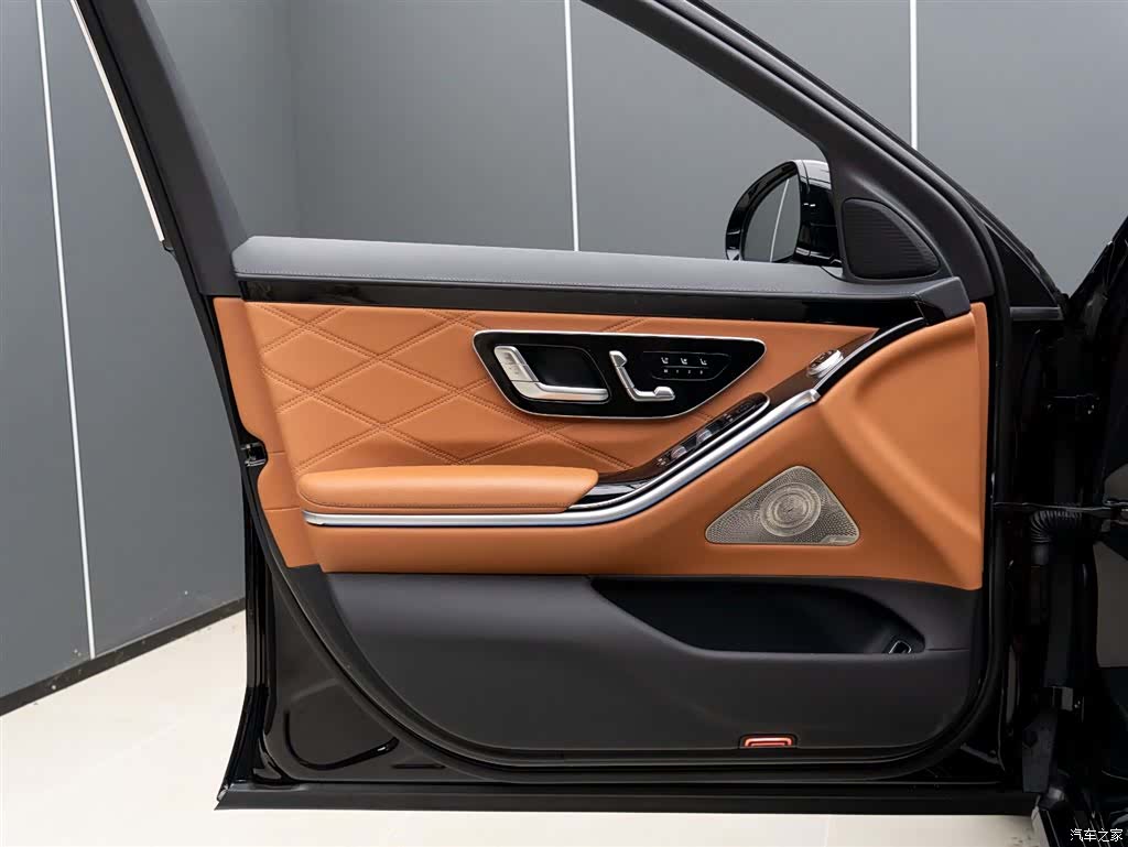 Maybach S-Class, 2022 6