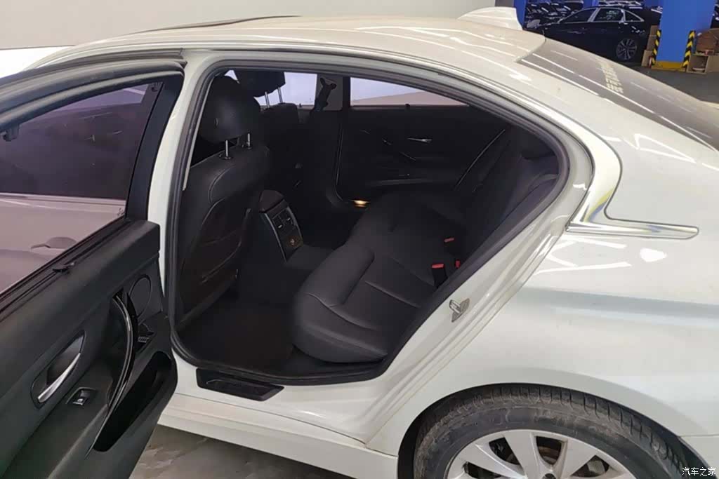 BMW 3 Series, 2017 11