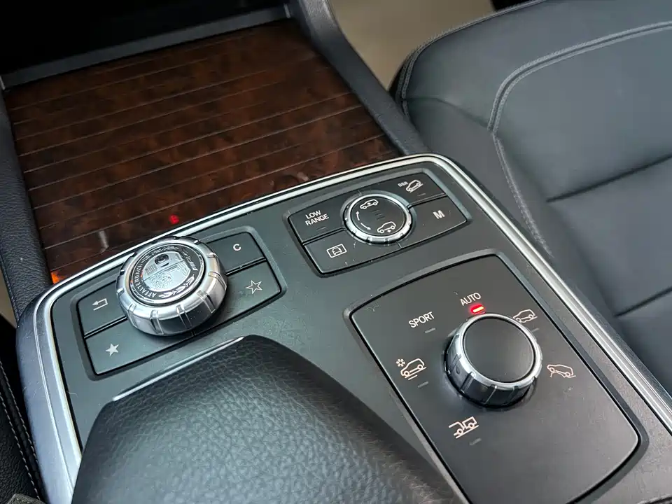 Mercedes-Benz M class