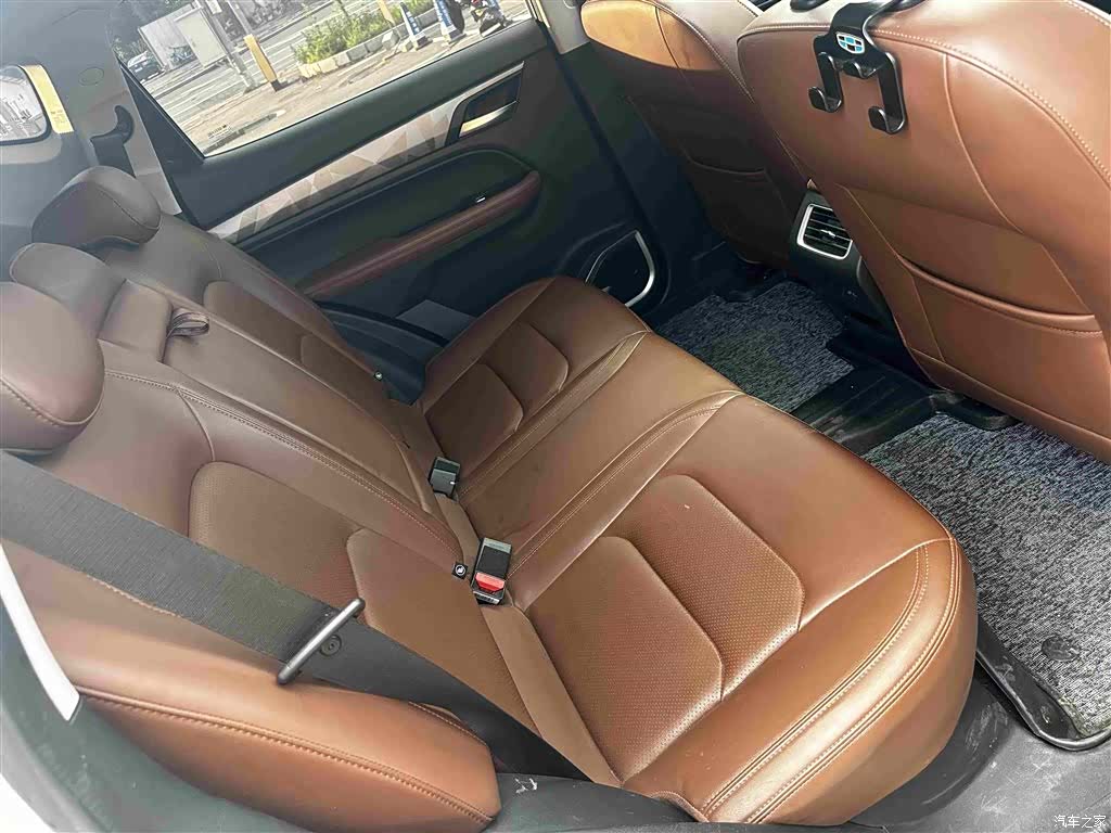 Geely X6, 2023 12