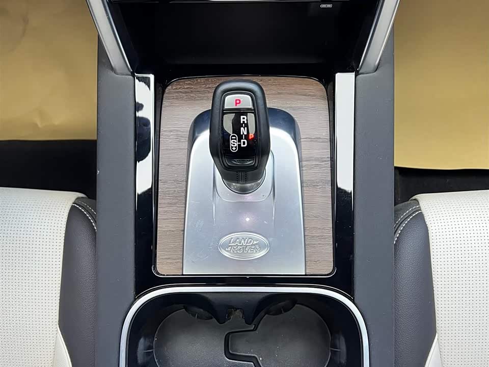 Land Rover Discover sports
