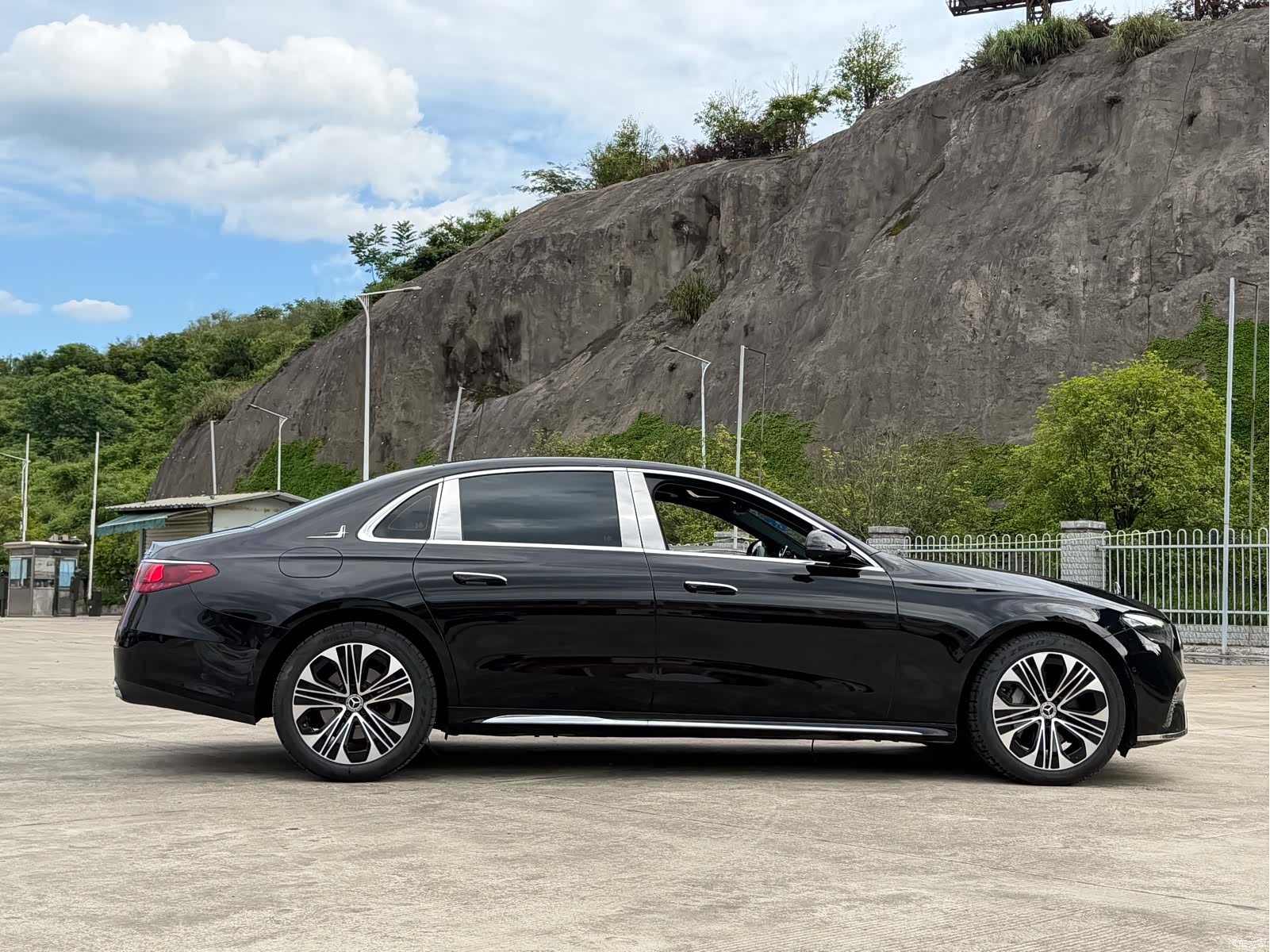 Mercedes-Benz E-Class, 2025 7