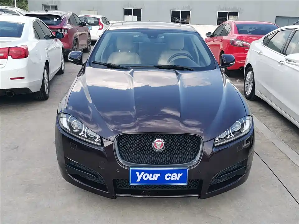 Jaguar XF