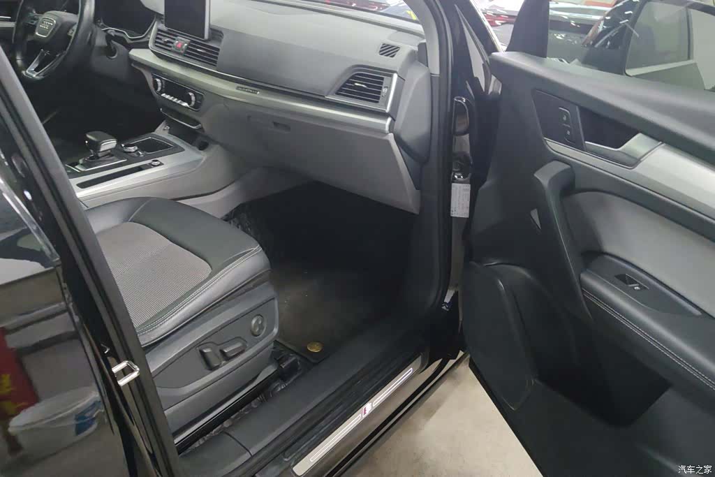 Audi Q5L, 2019 8