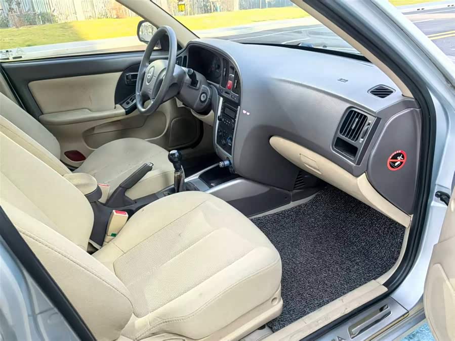 Hyundai Elantra 2008, фото 11