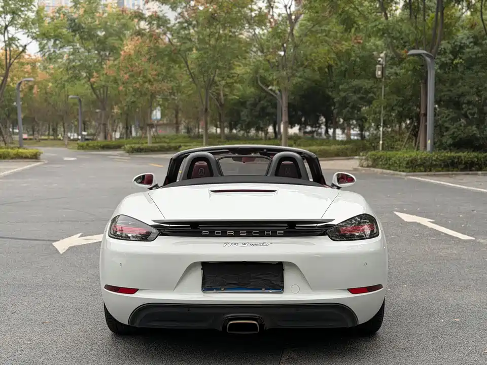 Porsche 718