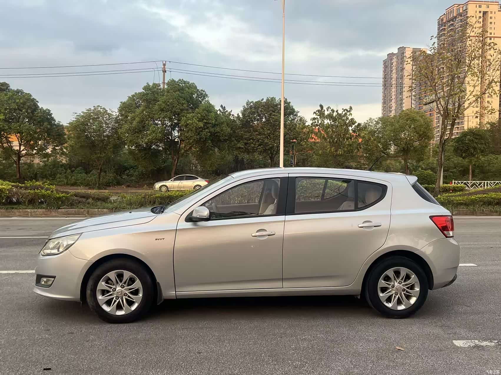 Wuling 610, 2015 8
