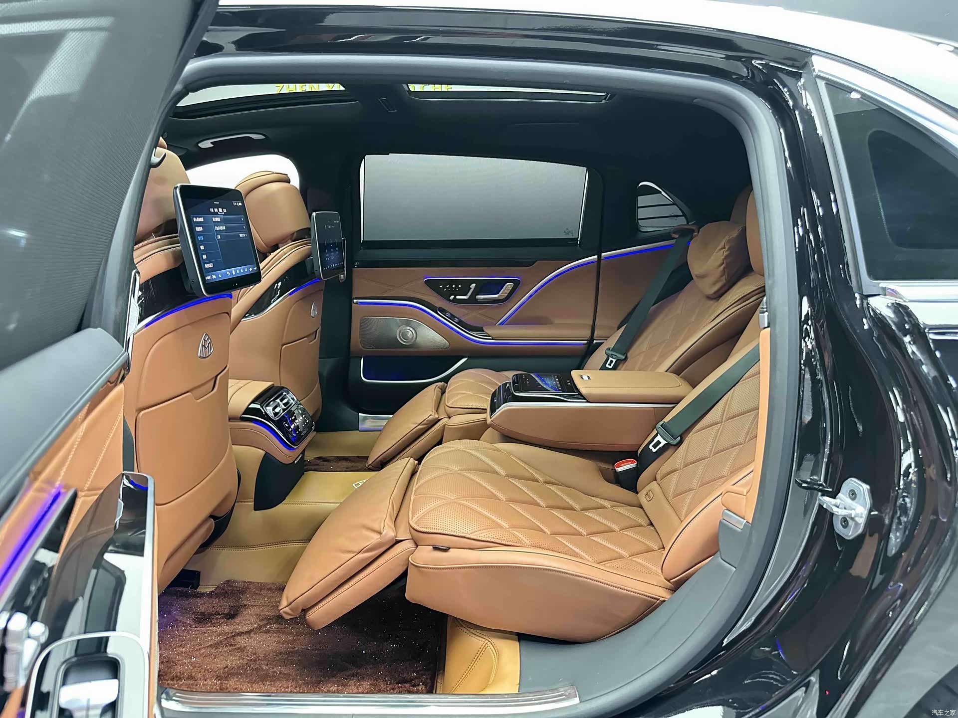 Maybach S-Class, 2023 10