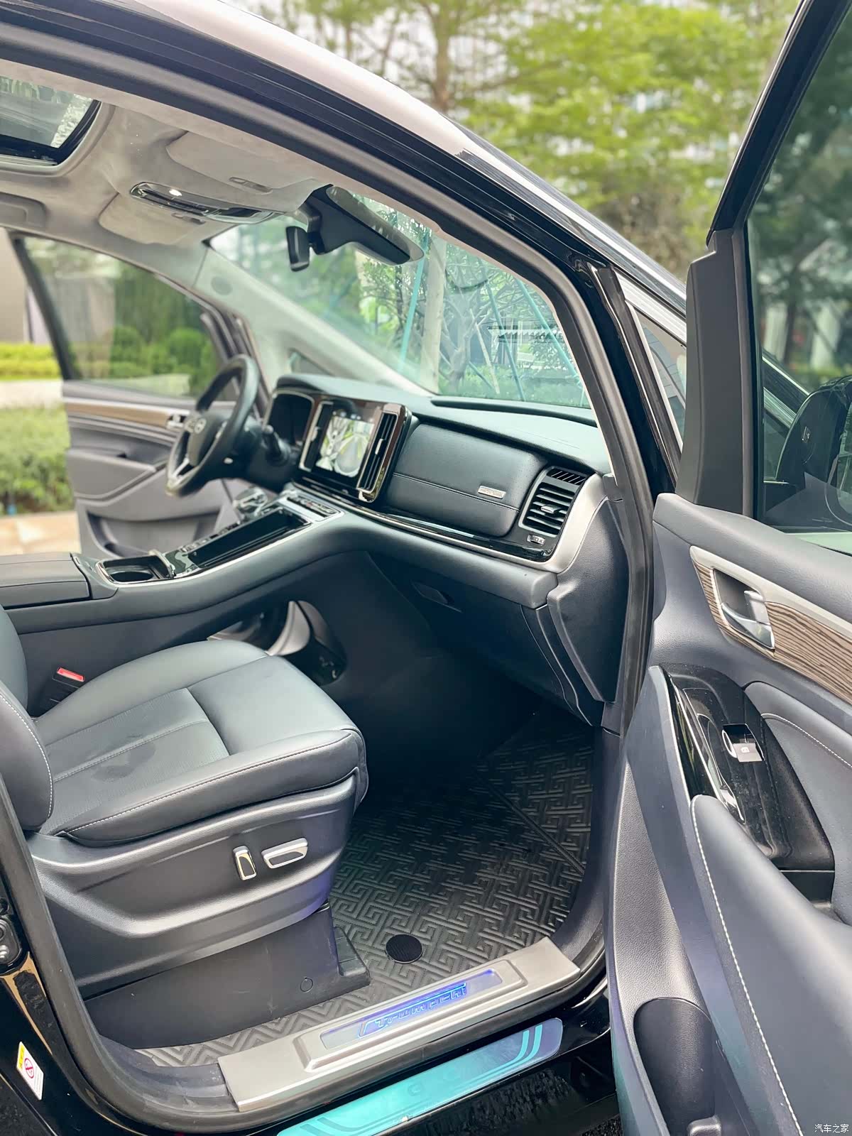 Trumpchi M8, 2023 36