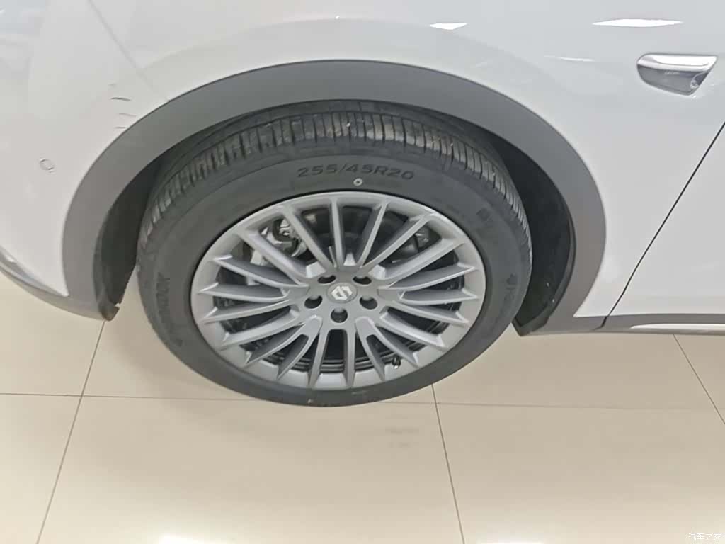 Leapmotor C11, 2023 23
