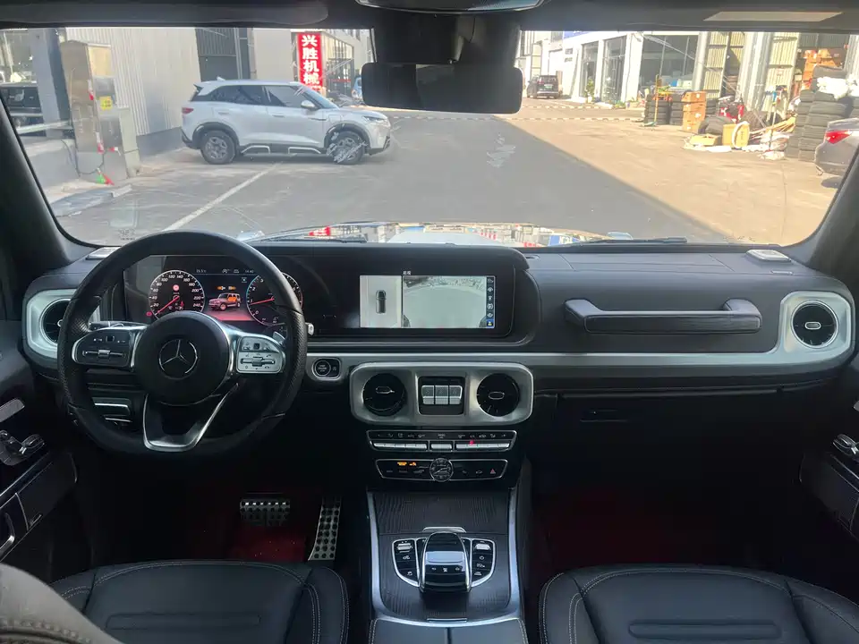 Mercedes-Benz G-class