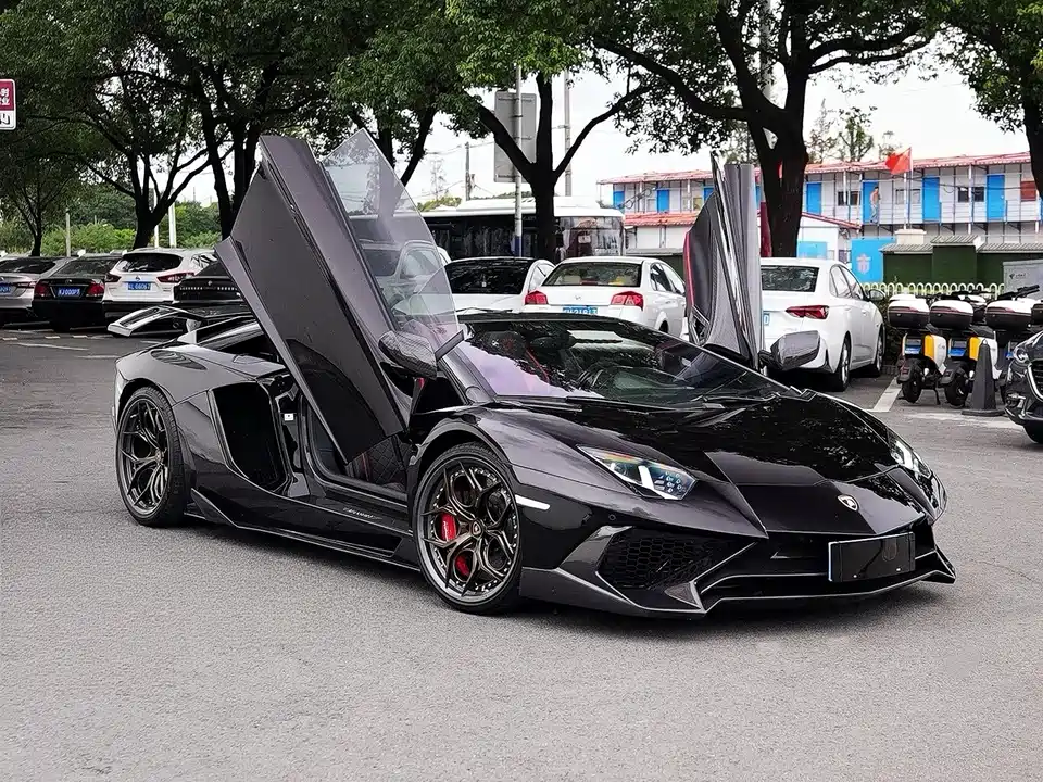 Lamborghini Aventador
