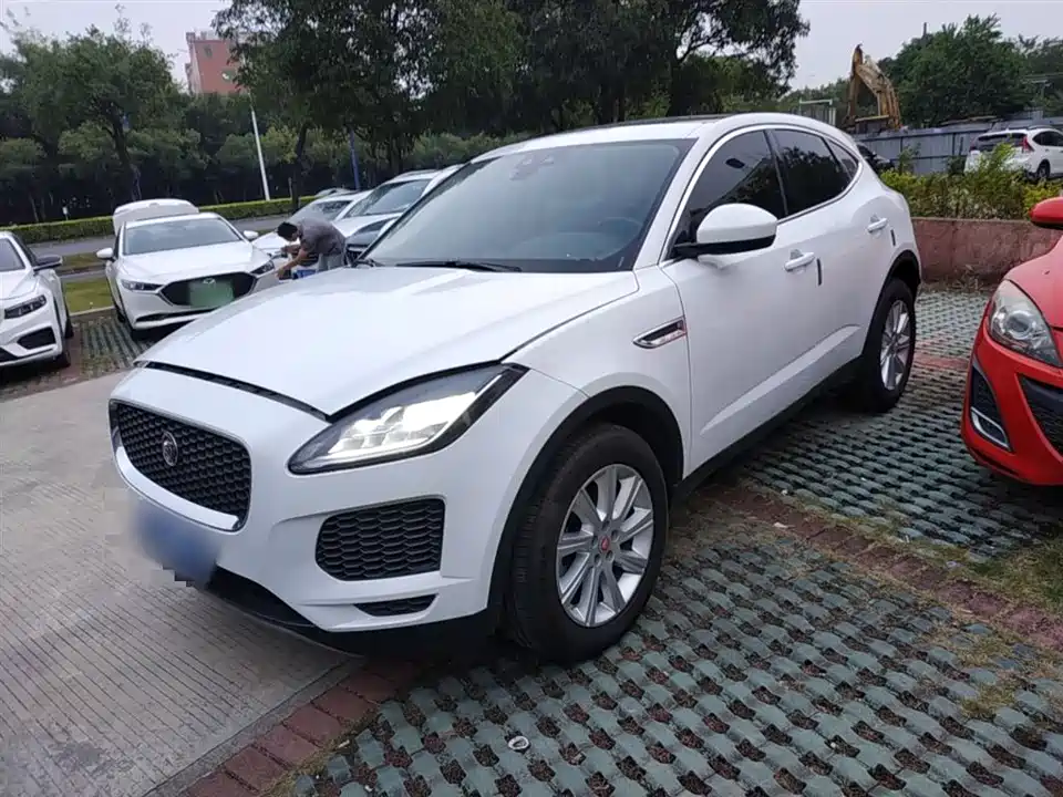 Jaguar E-PACE