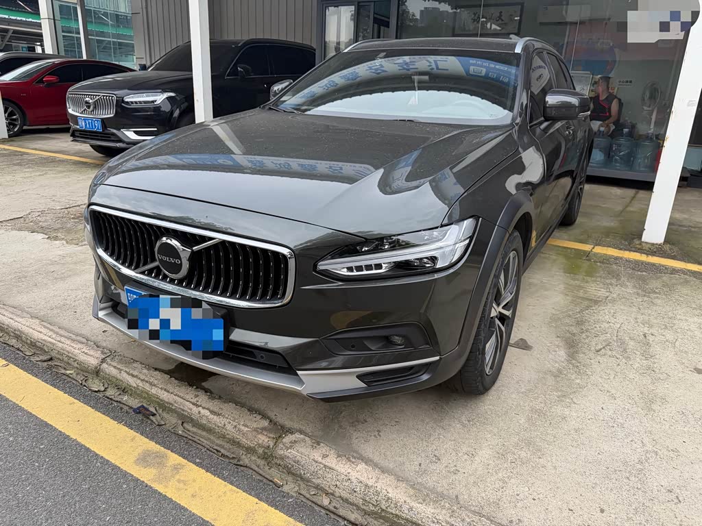 Volvo V90