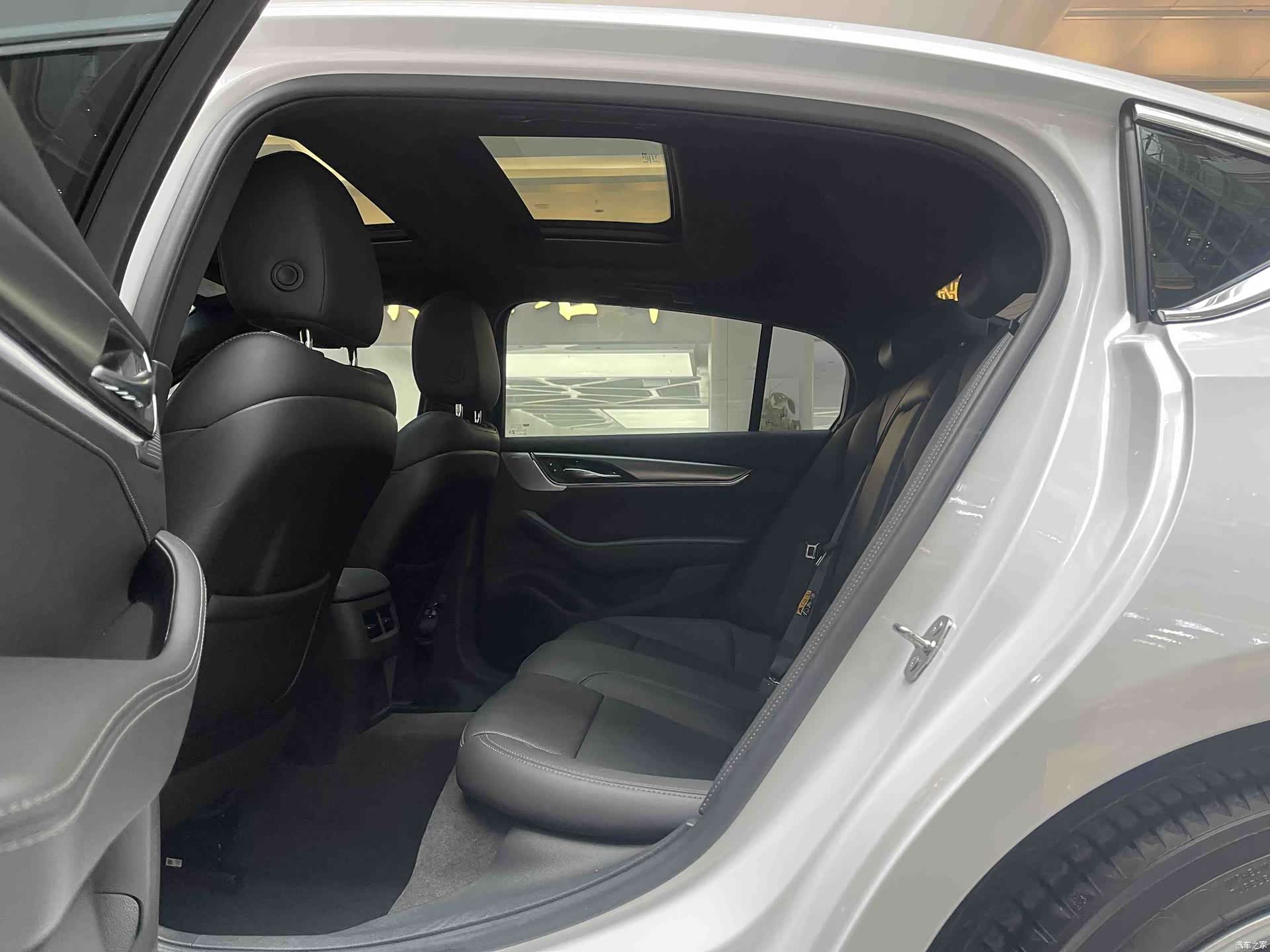Cadillac CT5, 2024 10