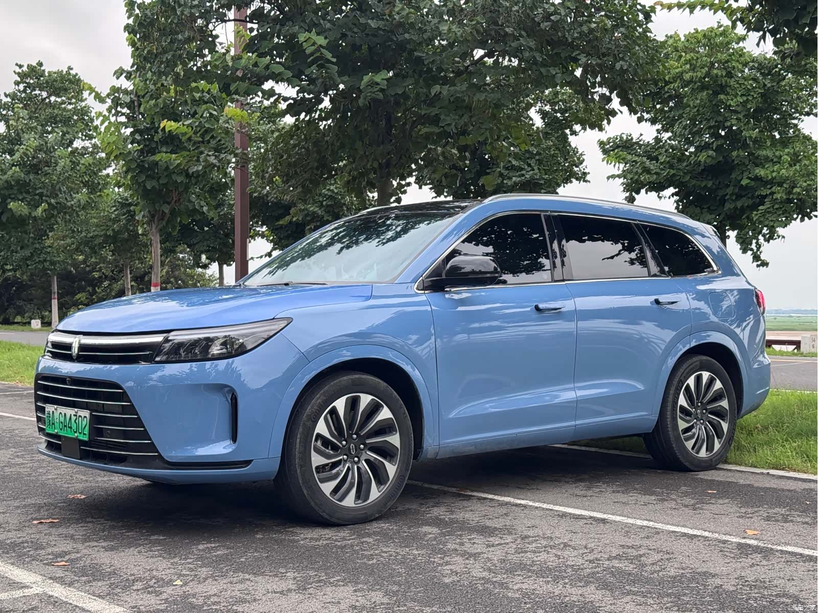 AITO M7, 2023 2