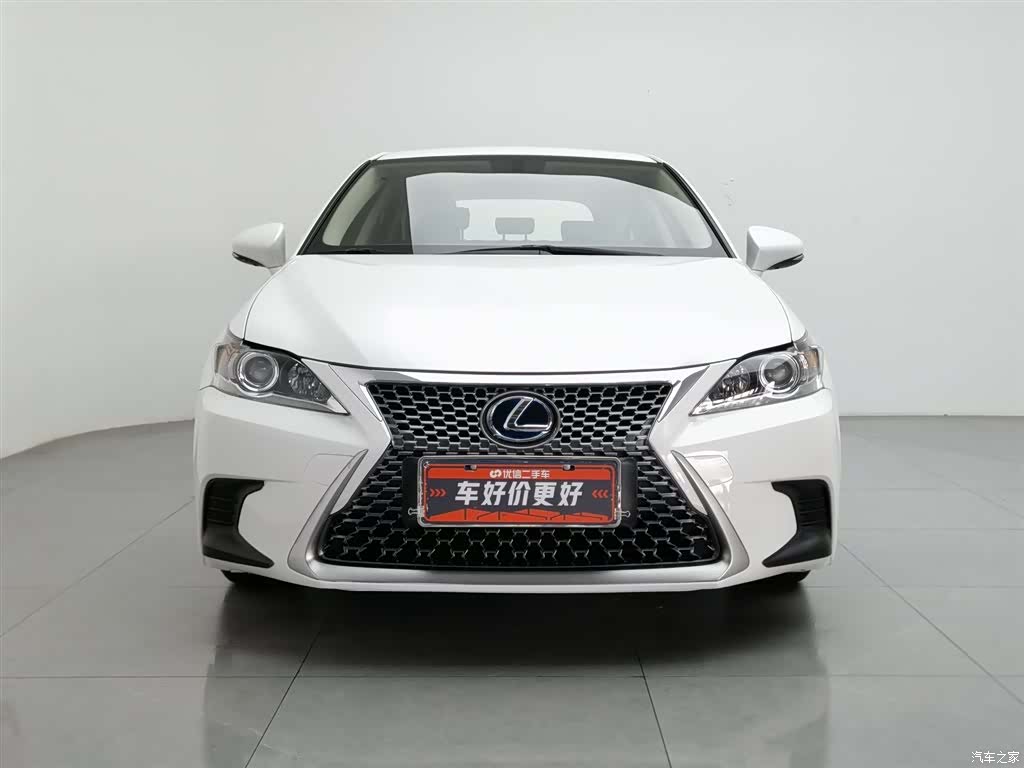 Lexus CT, 2020 3