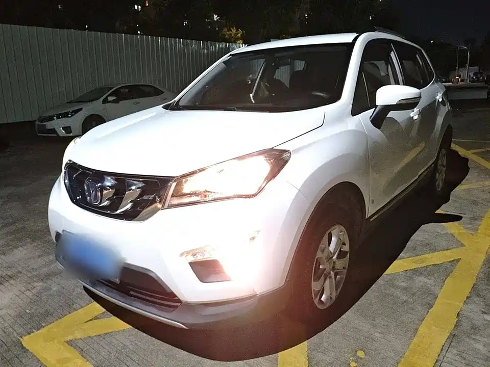 Changan CS15
