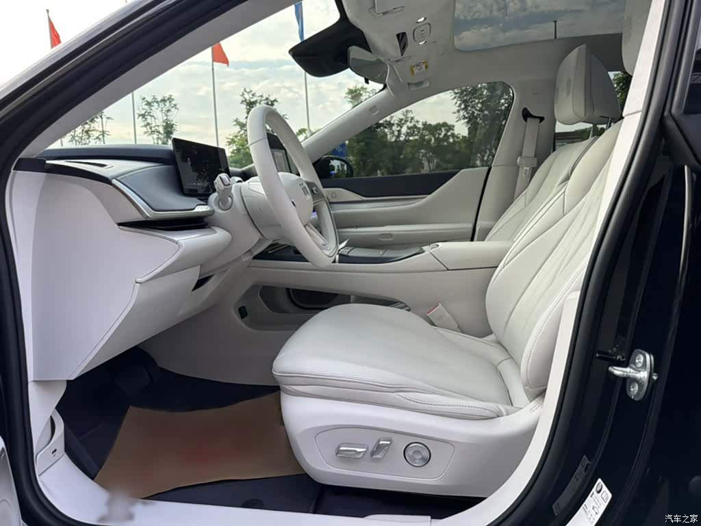 Buick L7, 2025 7