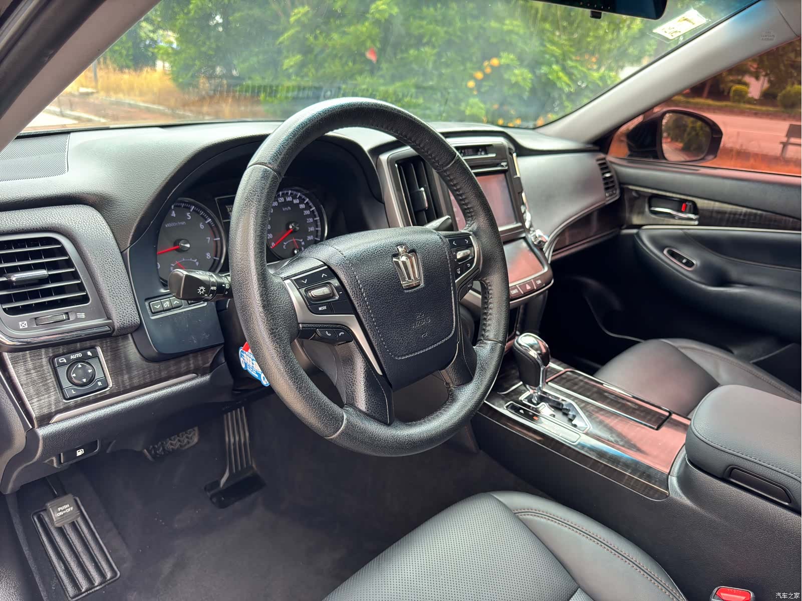 Toyota Crown, 2018 13