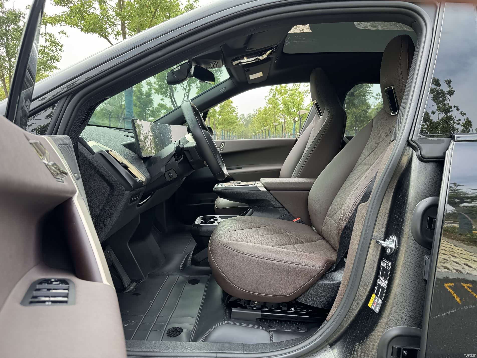 BMW iX, 2022 9
