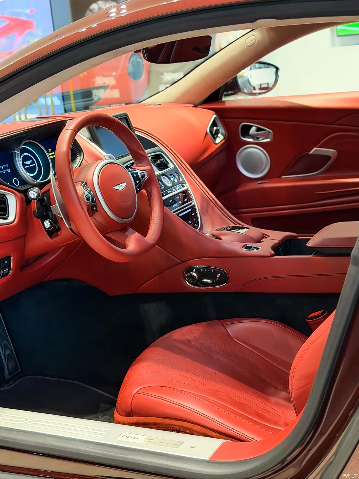 Aston Martin DB11, 2020 14