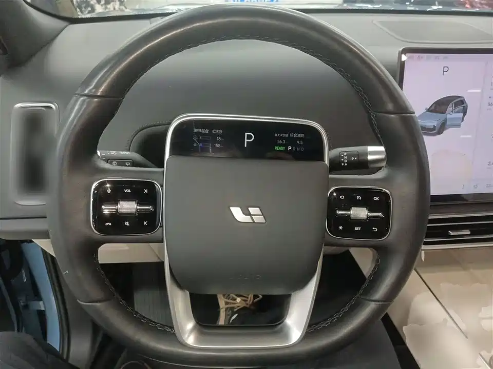Li Auto Ideal L8