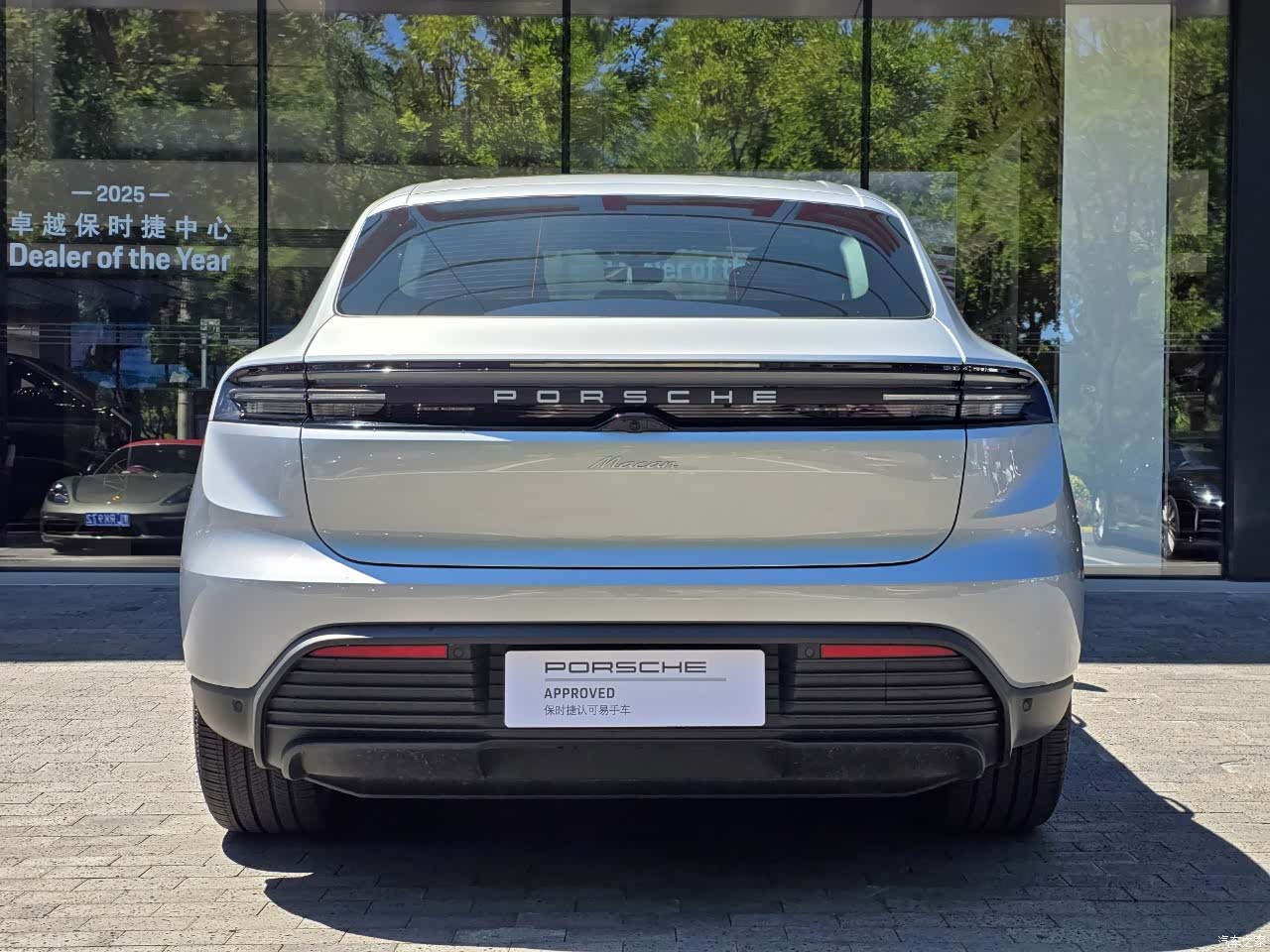 Porsche Macan, 2025 4