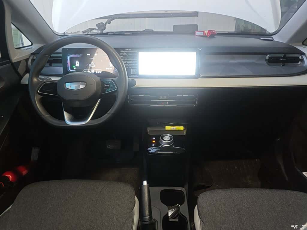 Geely E, 2024 10