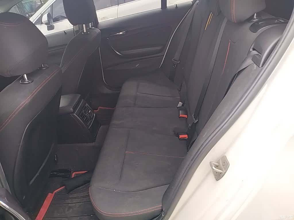 BMW 1 Series, 2015 13