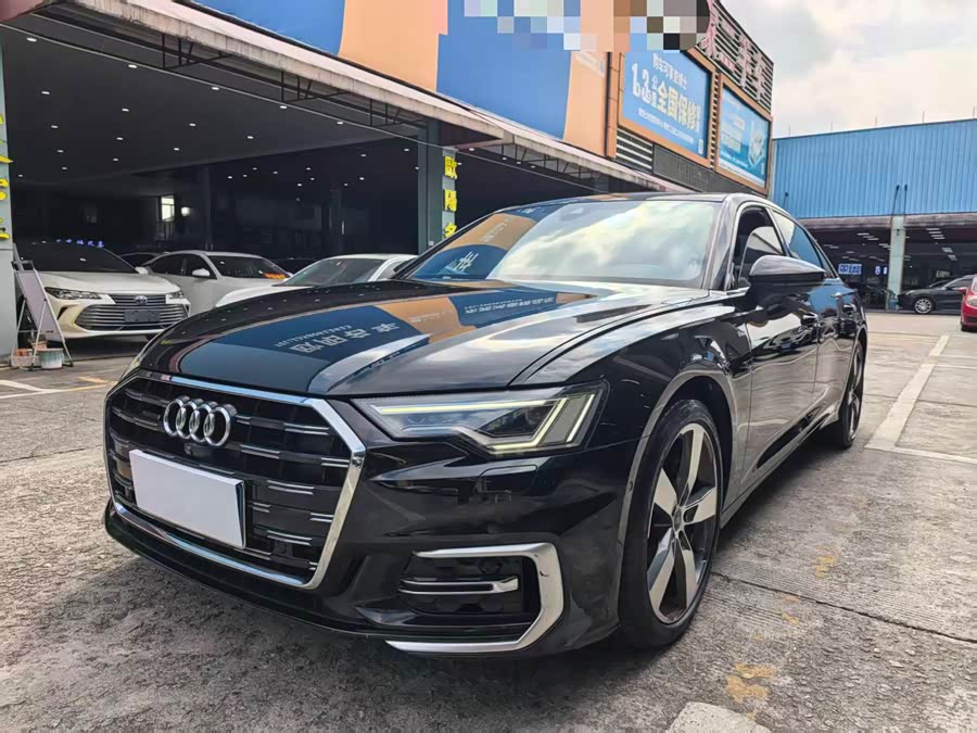 Audi A6L 2023, фото 1