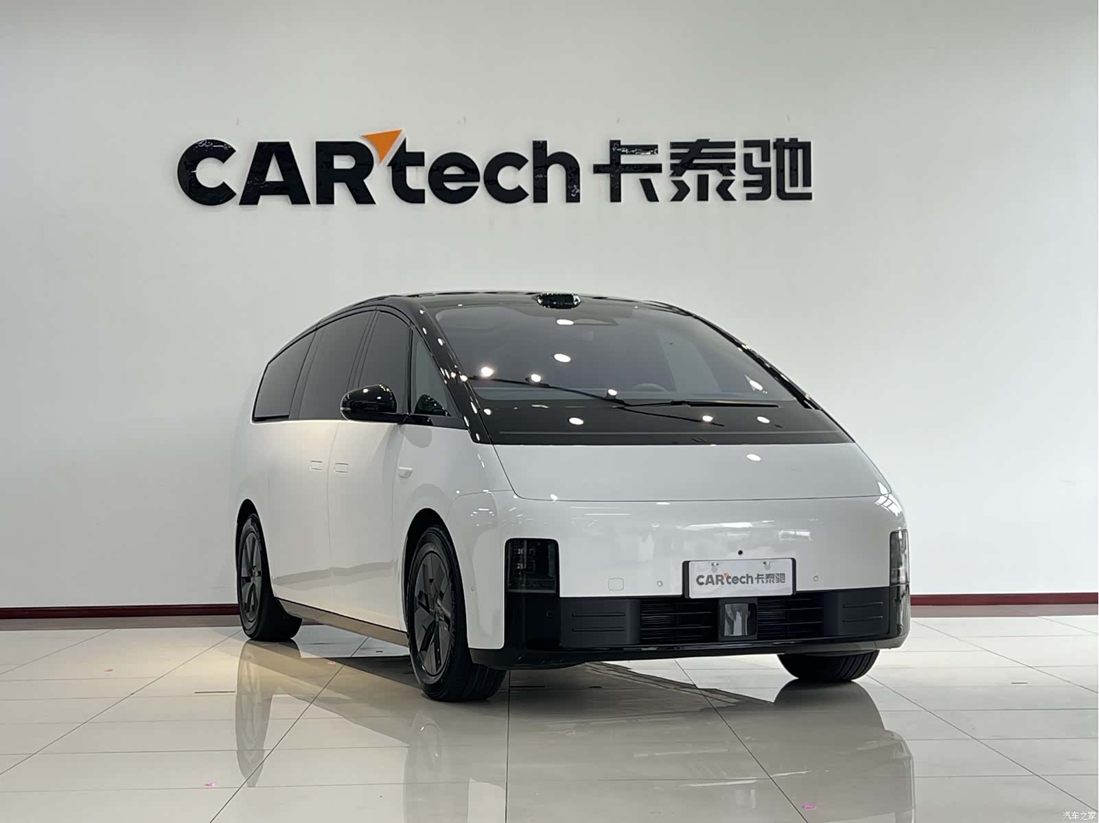 Li Auto MEGA, 2025 3