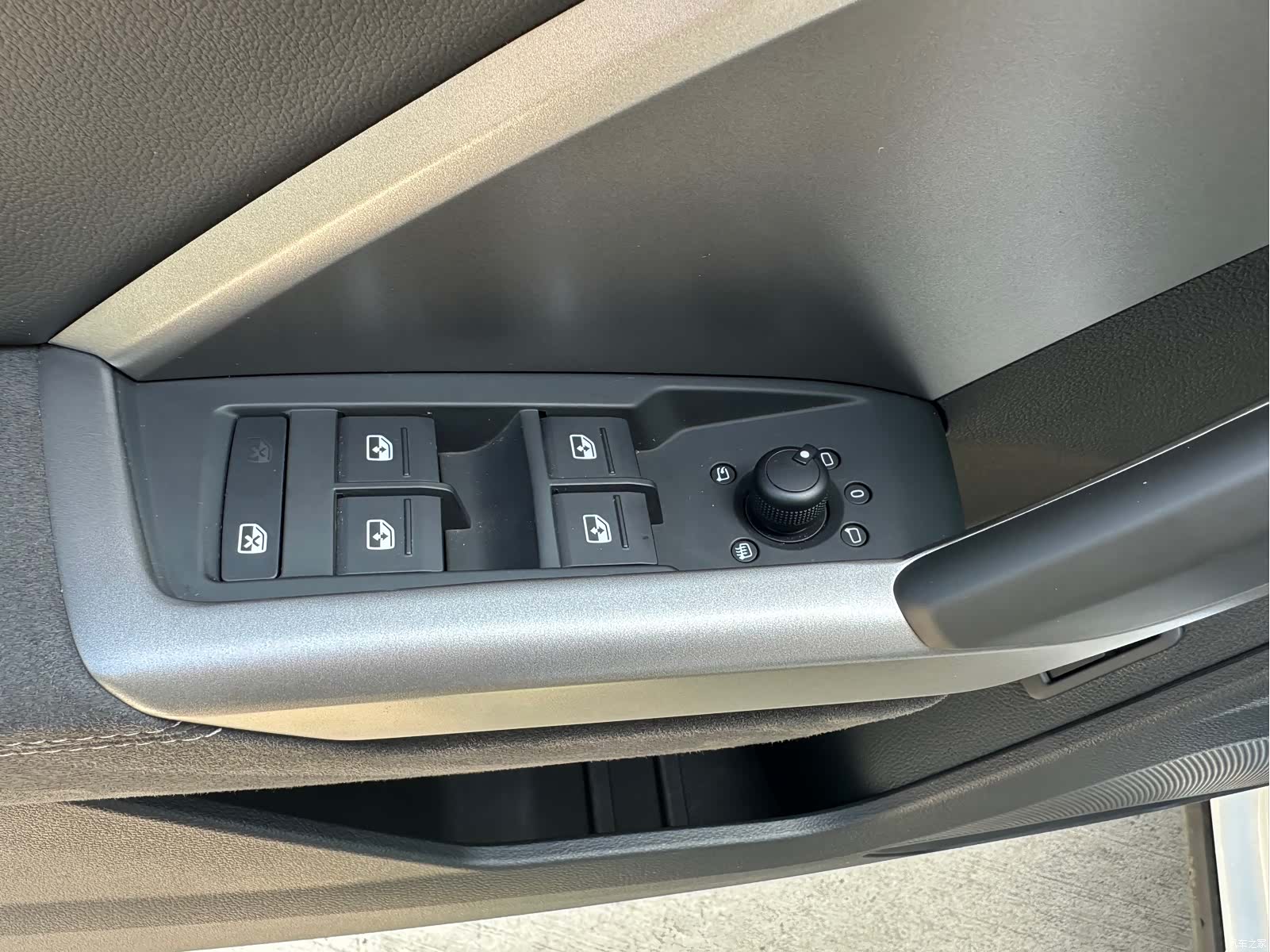 Audi Q3, 2023 4