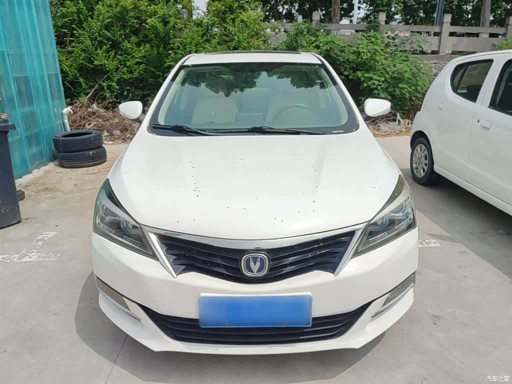 Changan V7, 2015 3