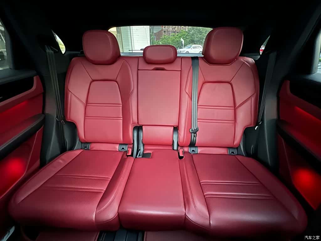 Porsche Cayenne, 2022 11
