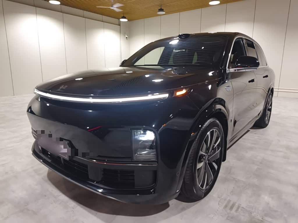 Li Auto L8