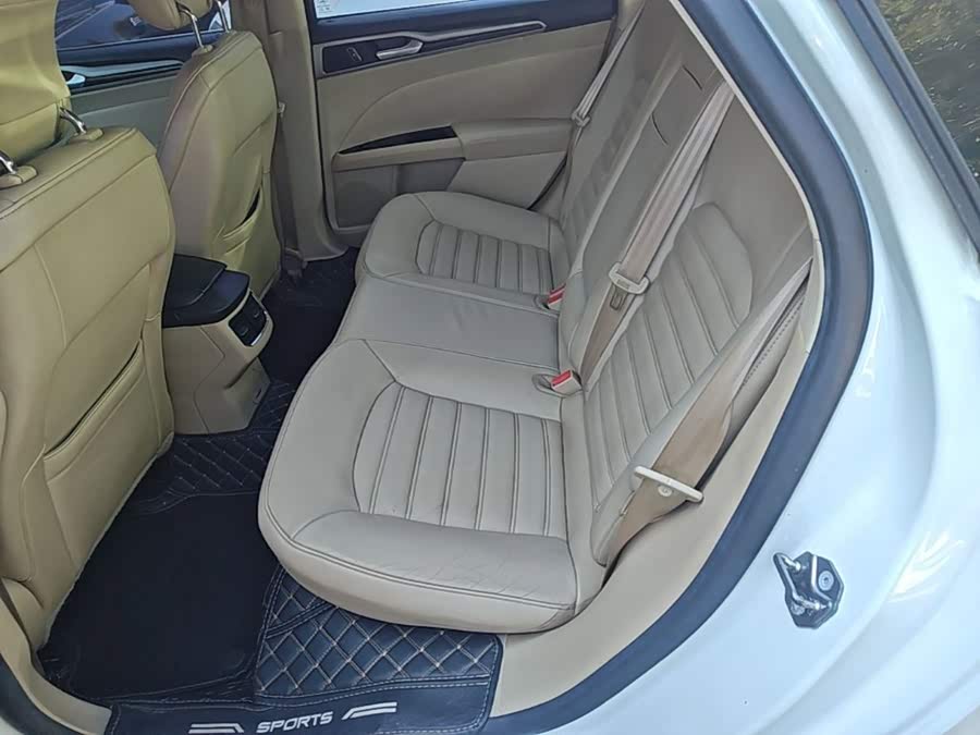 Ford Mondeo 2016, фото 16