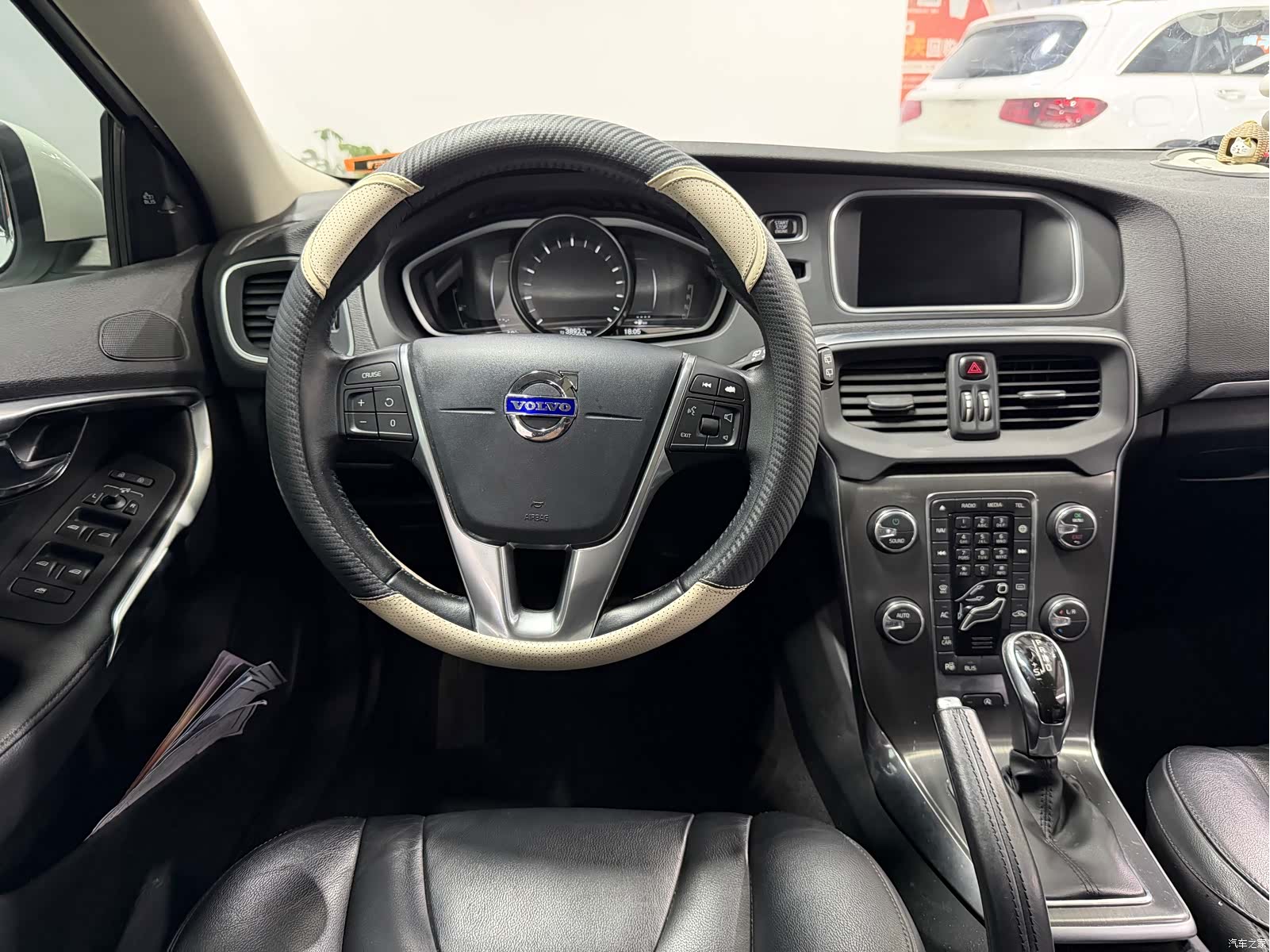Volvo V40, 2016 10