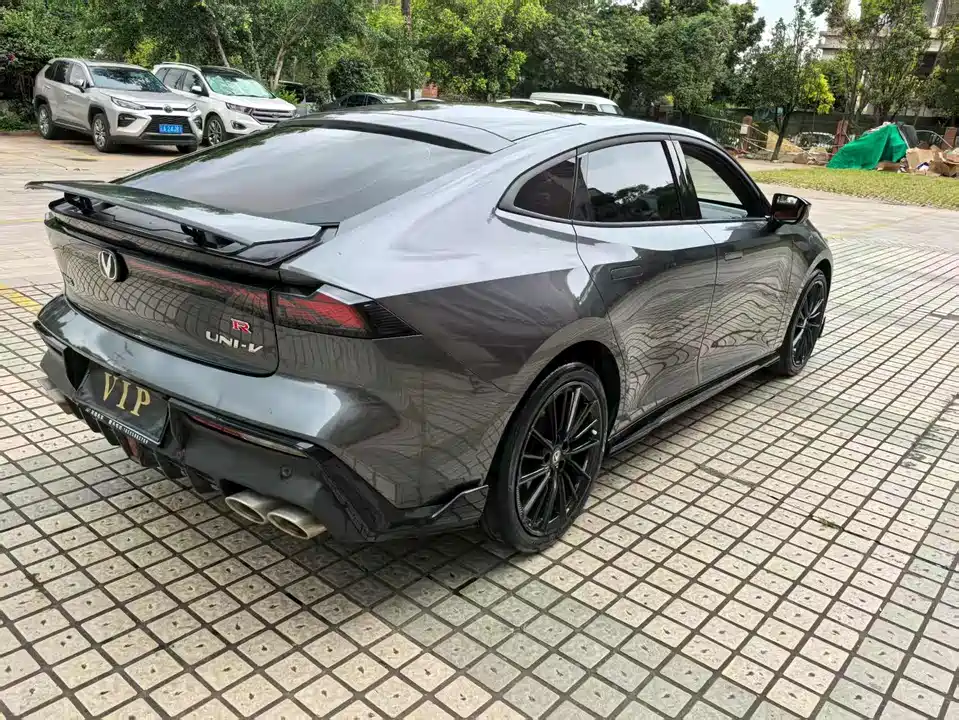 Changan UNI-V
