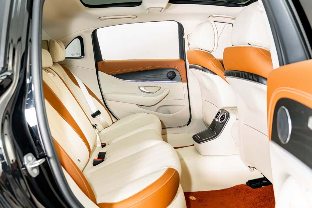 Mercedes-Benz E-Class, 2023 20