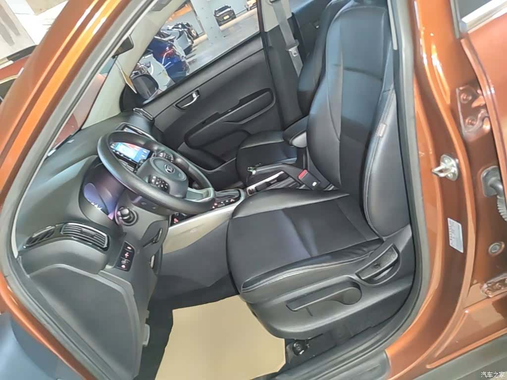 Kia KX3, 2015 15