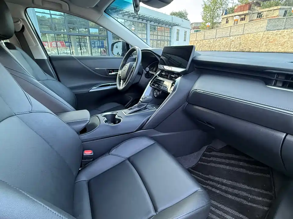 Toyota Ling Fang HARRIER