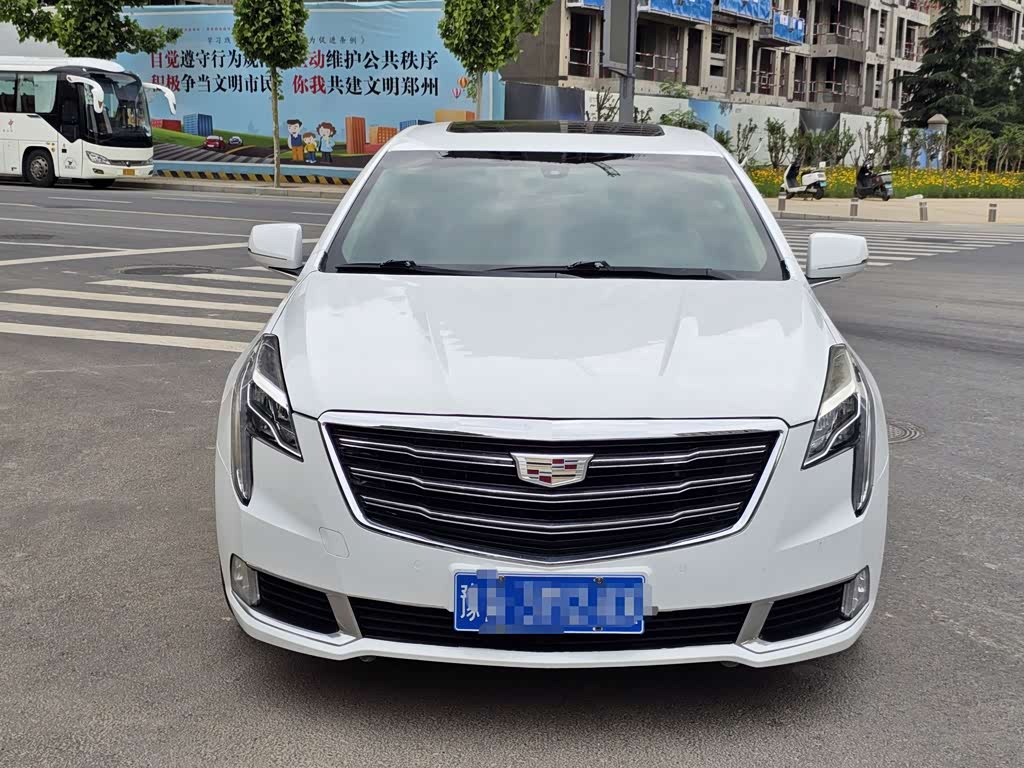 Cadillac XTS