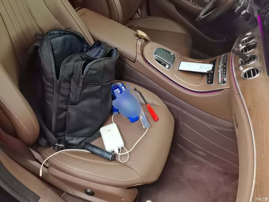 Mercedes-Benz E-Class, 2023 25