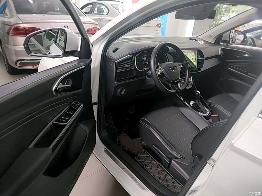 Volkswagen VS7, 2022 16